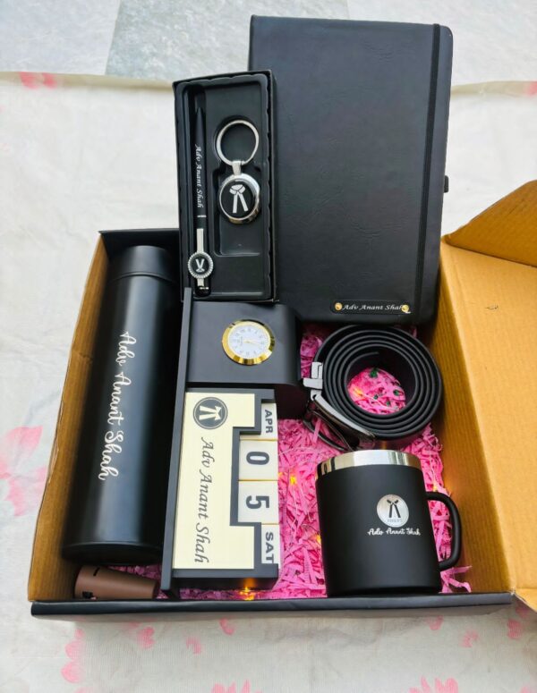 Customized Advocate Gift Hamper – 8 Pcs Premium Combo | IGIFTZI